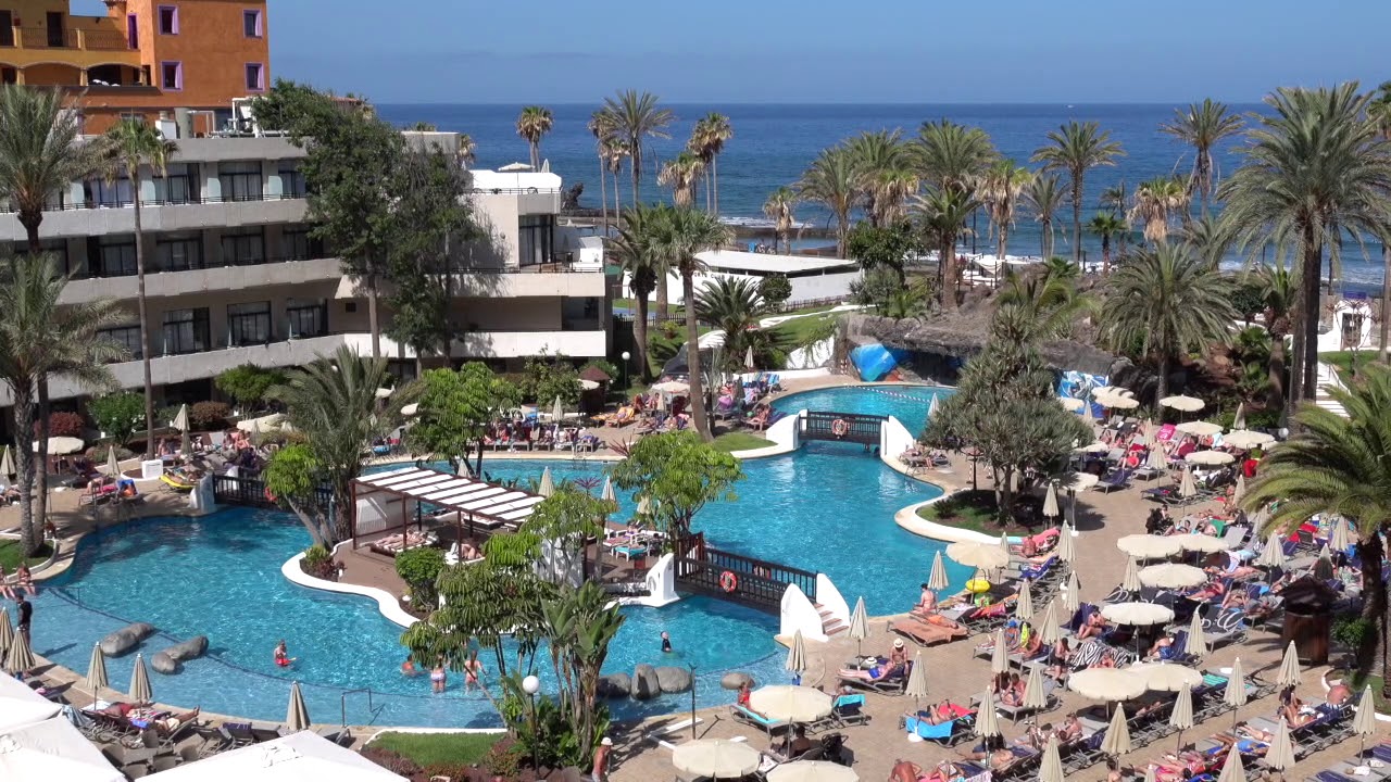 Der Pool am Morgen in Q10 Conquistador